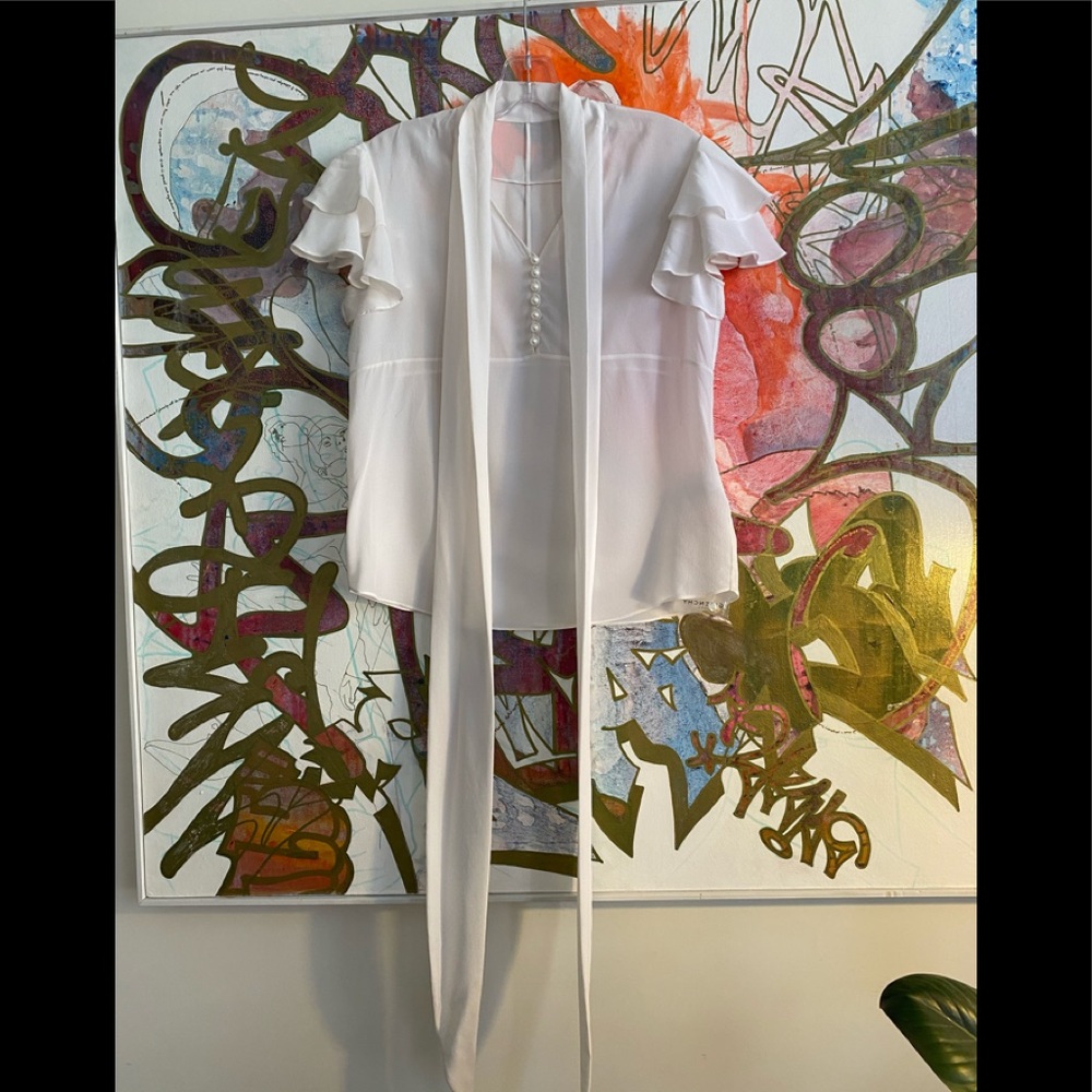 New GIVENCHY
Tie-neck Silk Crepe Blouse White - Picture 7 of 12